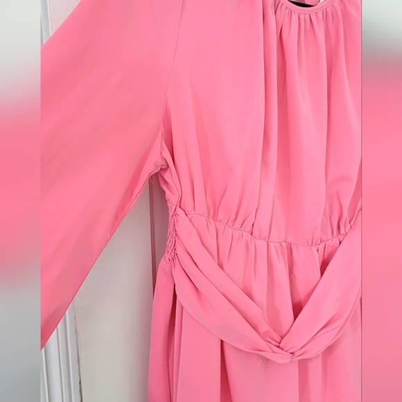 Dress - Picture 2 of 4